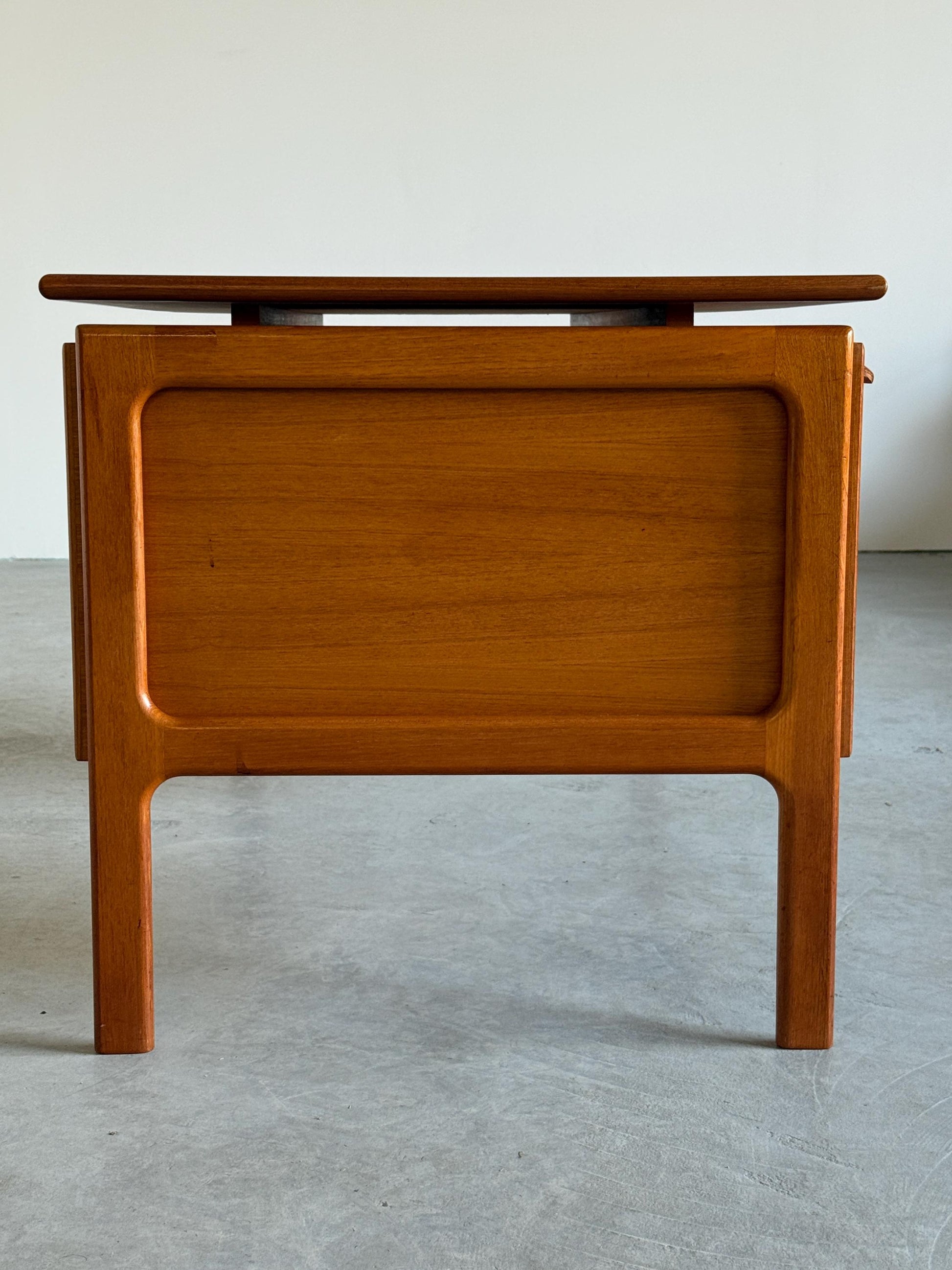 Vintage Schreibtisch von GV Møbler für Dänemark