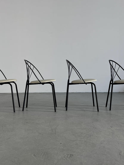 Vintage Garten- oder Esszimmerstuhl Set von 4 im Stil von Paolo Pallucco, schwarzes Metall, neu bezogen