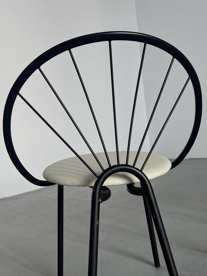 Vintage Garten- oder Esszimmerstuhl Set von 4 im Stil von Paolo Pallucco, schwarzes Metall, neu bezogen