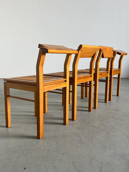 Vintage Esszimmerstuhl mit drehbarer Rückenlehne aus Esche und Geflecht, Set von 4, Italien 1970er