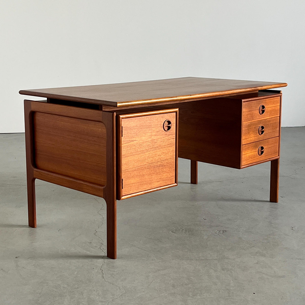 Vintage Schreibtisch von Arne Vodder für GV Møbler