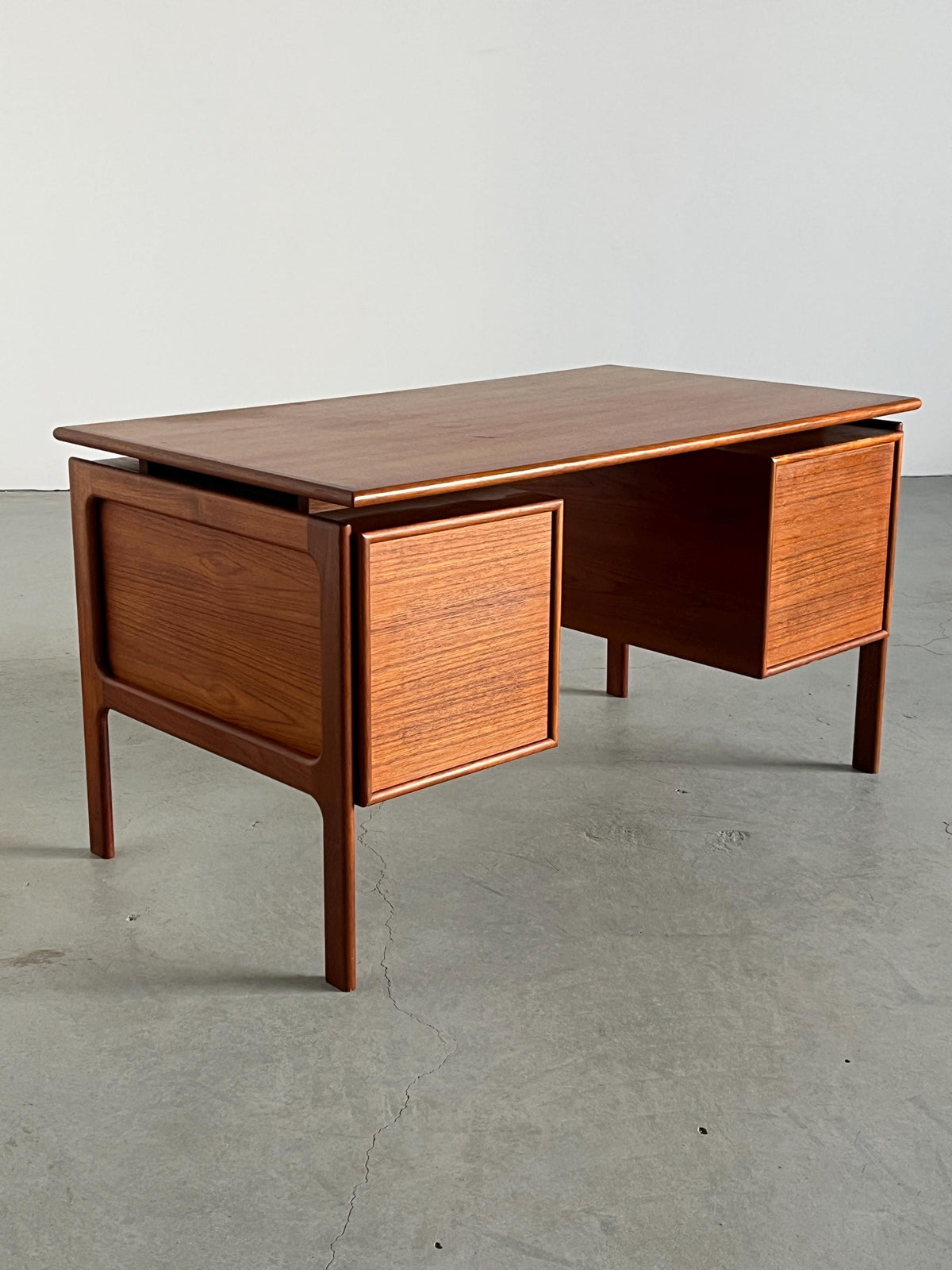 Vintage Schreibtisch von Arne Vodder für GV Møbler