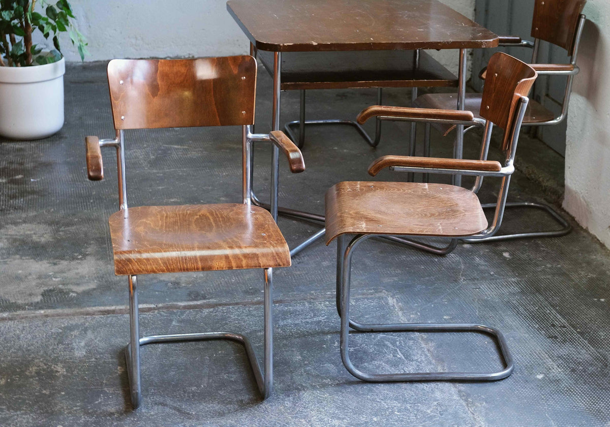 Vintage Freischwinger Stuhl Set von 4 mit Tisch von Vichr für Vichr Chrom silber Holz natur