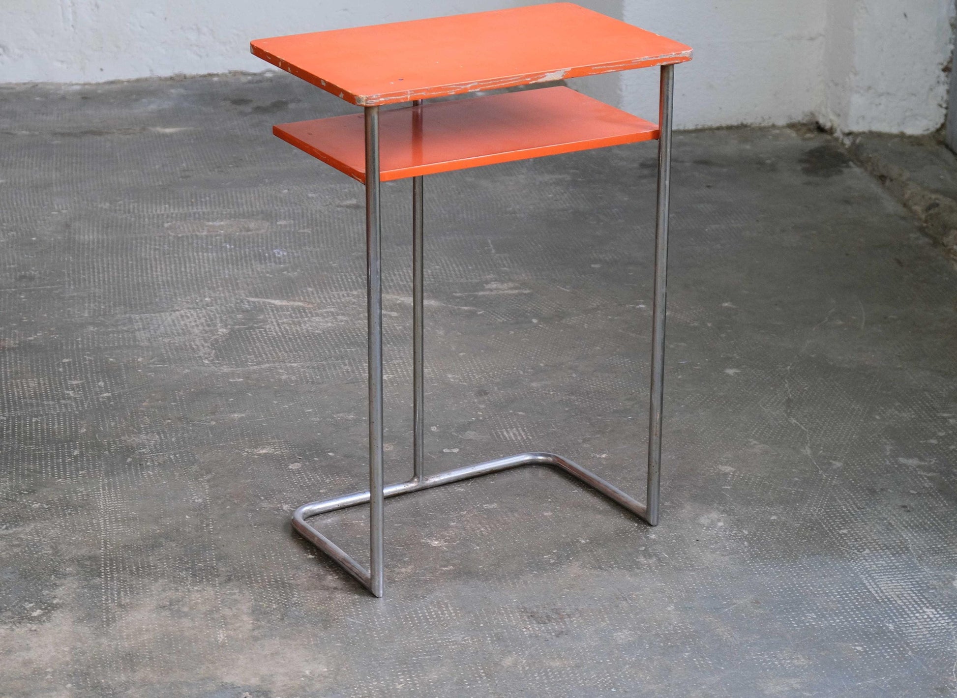 Vintage Beistelltisch von Mora für Bauhaus Orange, Silber