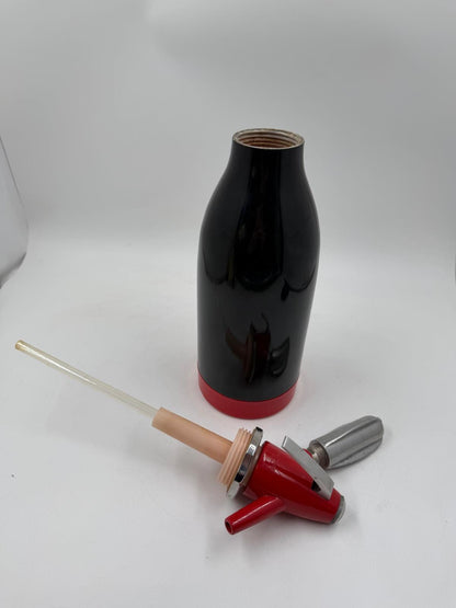 Vintage Soda-Siphon Flasche schwarz rot Dekoration sehr gut erhalten