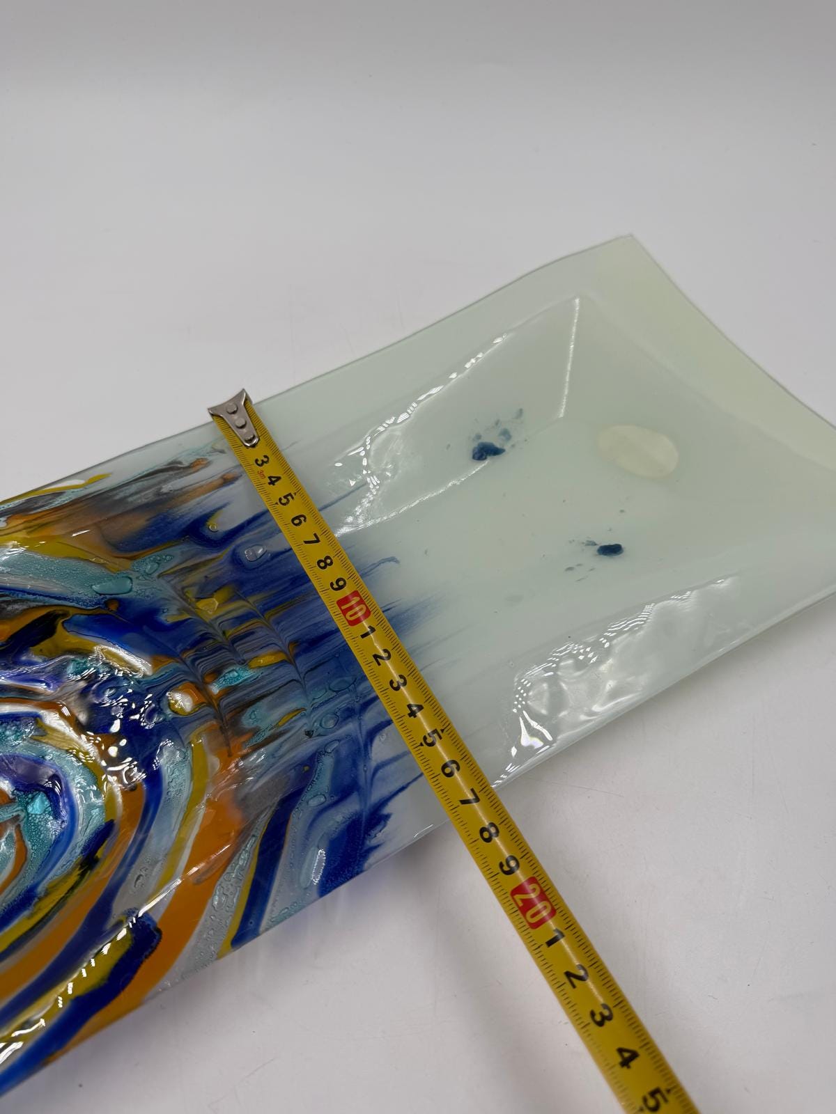 Vintage Glasplatte rechteckig mit abstraktem Spiraldekor in Blau und Orange