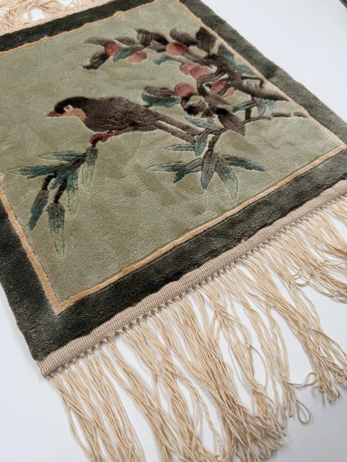 Vintage Wanddekoration Seidenteppich China Vogel Pflaumenblüte 33x30 cm Einzelstück