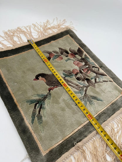 Vintage Wanddekoration Seidenteppich China Vogel Pflaumenblüte 33x30 cm Einzelstück
