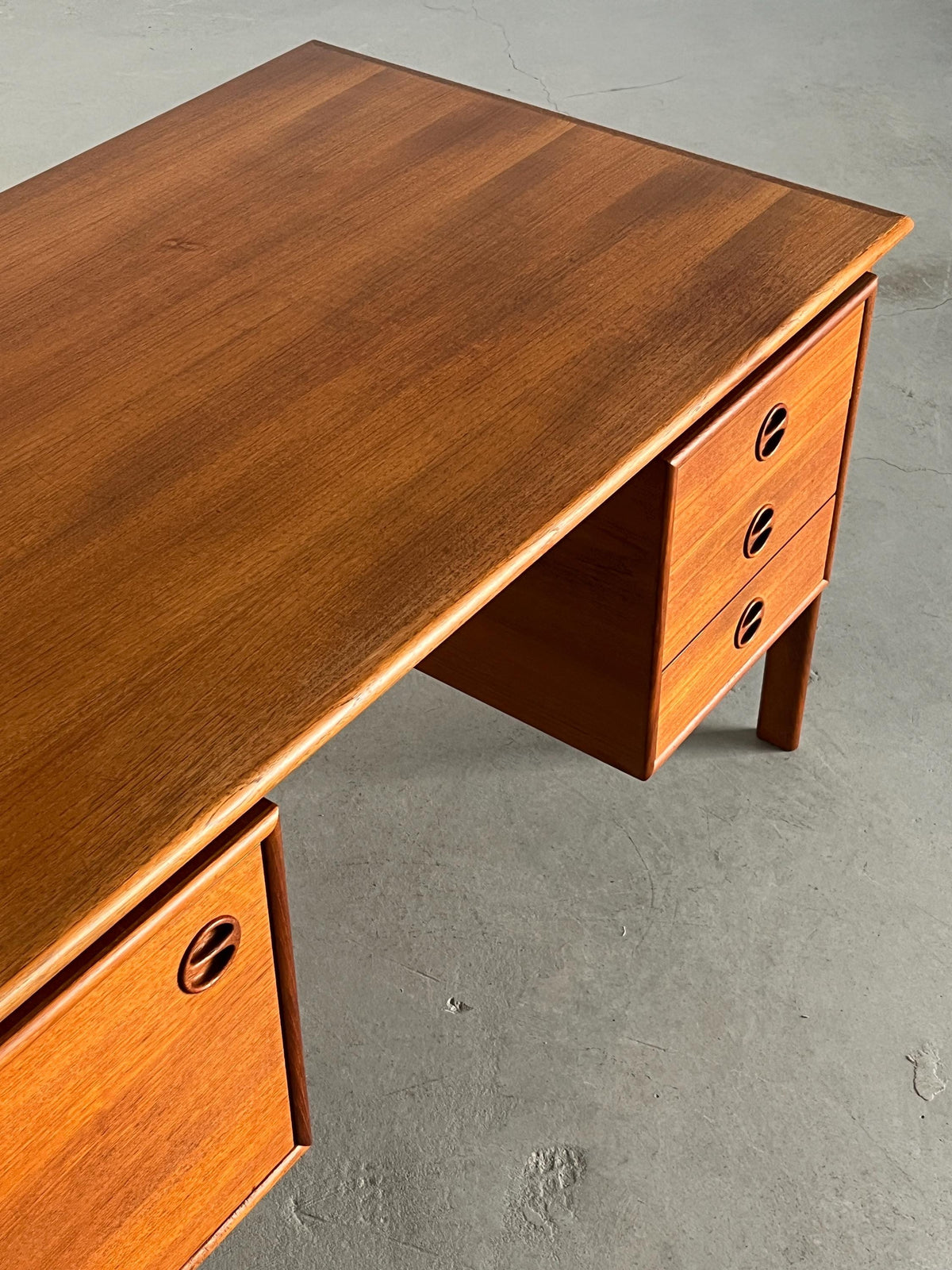 Vintage Schreibtisch von Arne Vodder für GV Møbler