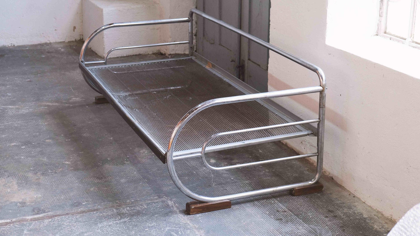 Vintage Sofa Bauhaus Stahlrohr Daybed #2 verchromt, Naturton