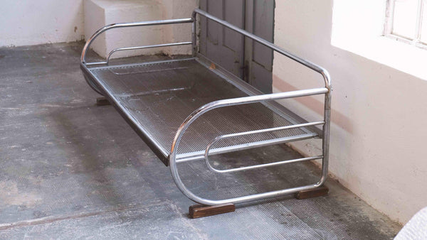 Vintage Sofa Bauhaus Stahlrohr Daybed #2 verchromt, Naturton