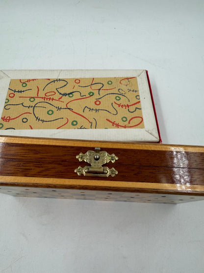 Vintage Schachspiel aus Holz mit klappbarem Brett und Figurenfach