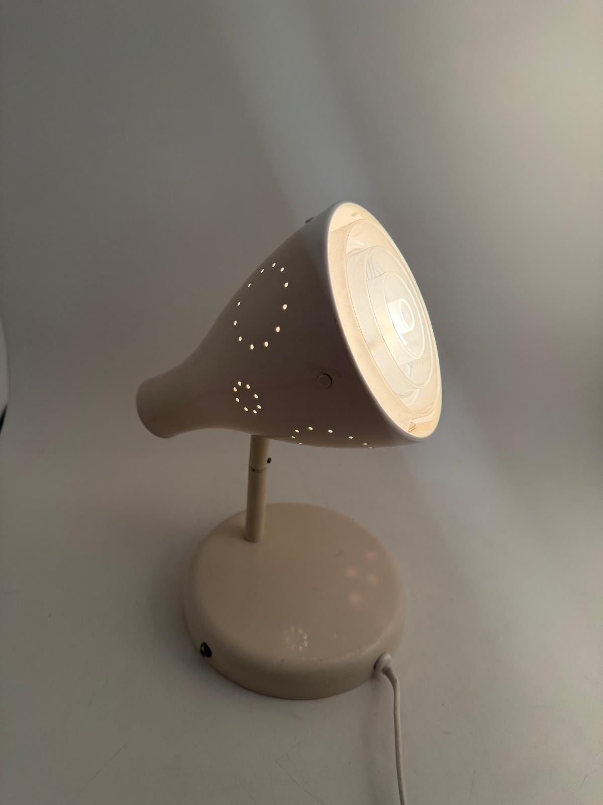 Vintage Tischlampe SNÖIG von IKEA weiß verstellbarer Lampenkopf