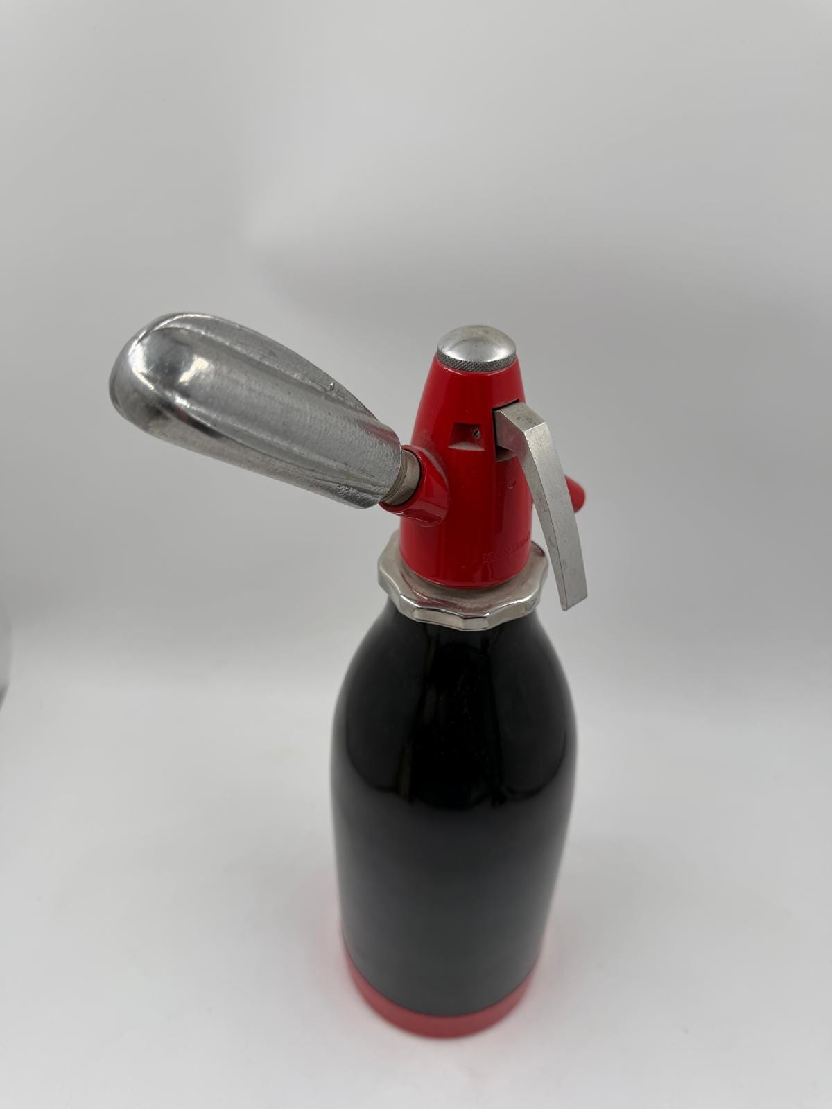 Vintage Soda-Siphon Flasche schwarz rot Dekoration sehr gut erhalten