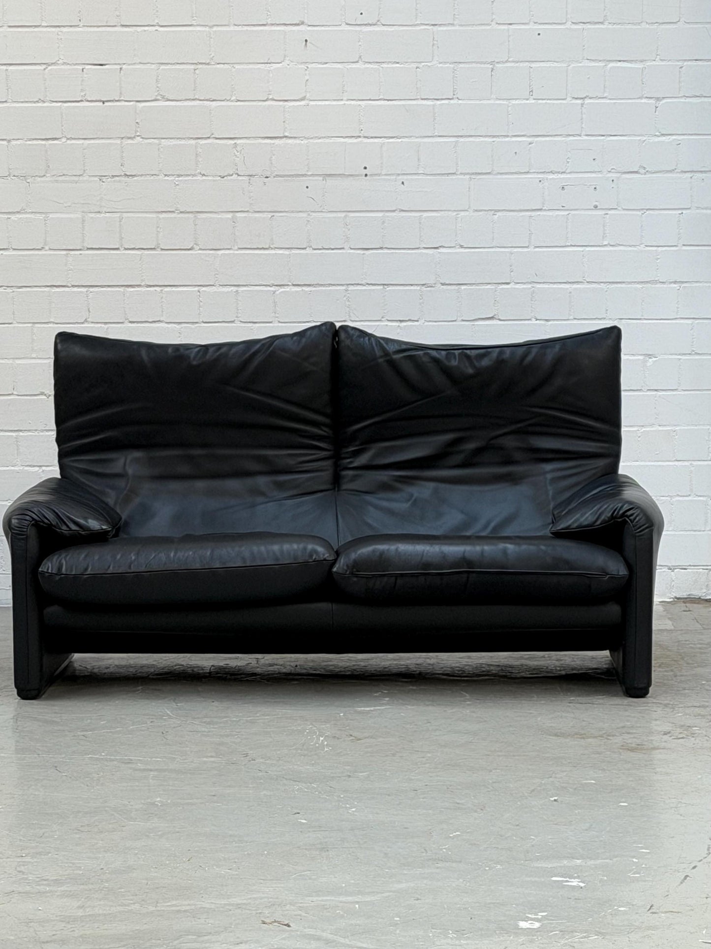 Vintage Sofa Maralunga von Vico Magistretti für Cassina in schwarzem Leder