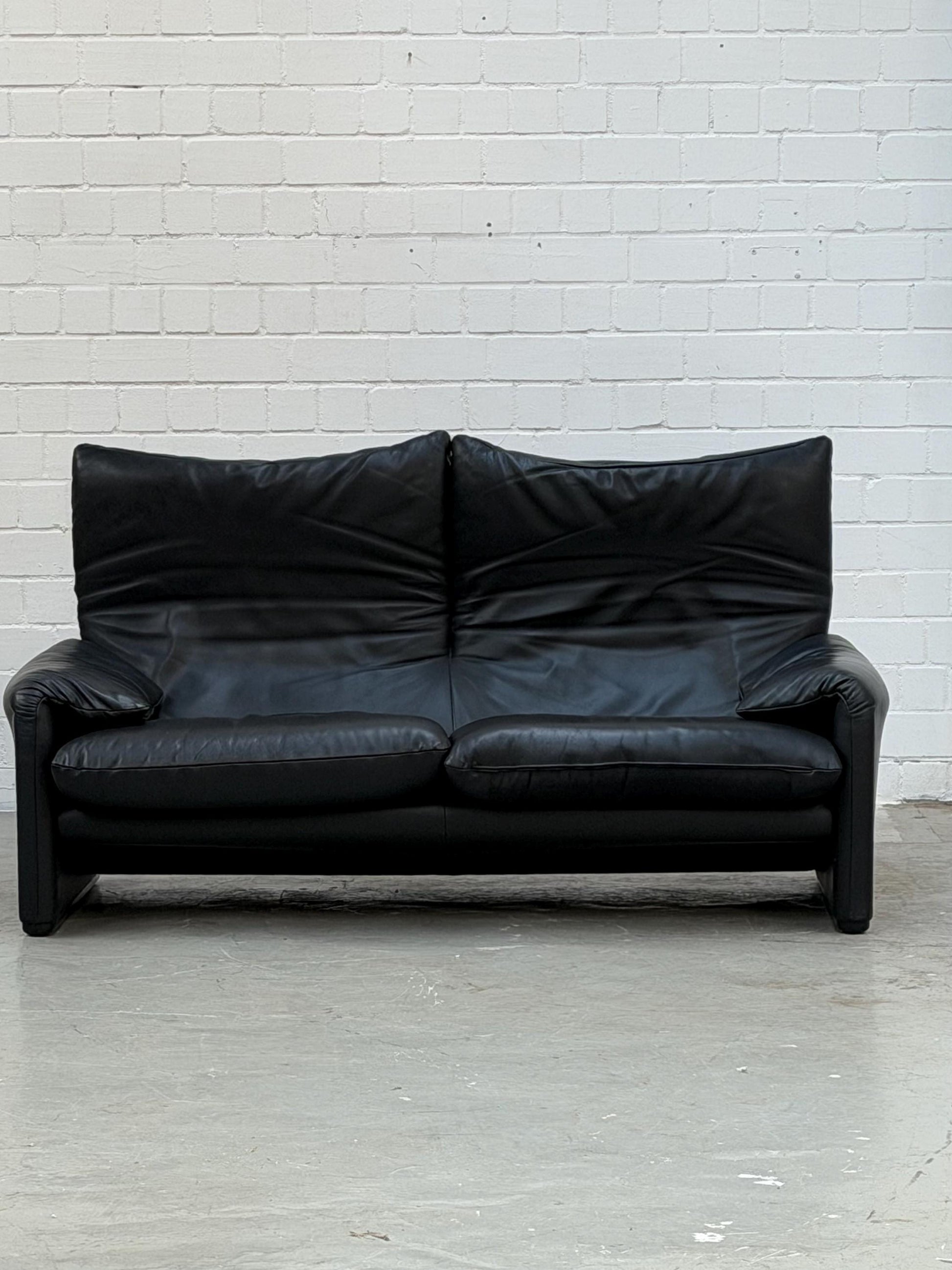 Vintage Sofa Maralunga von Vico Magistretti für Cassina in schwarzem Leder
