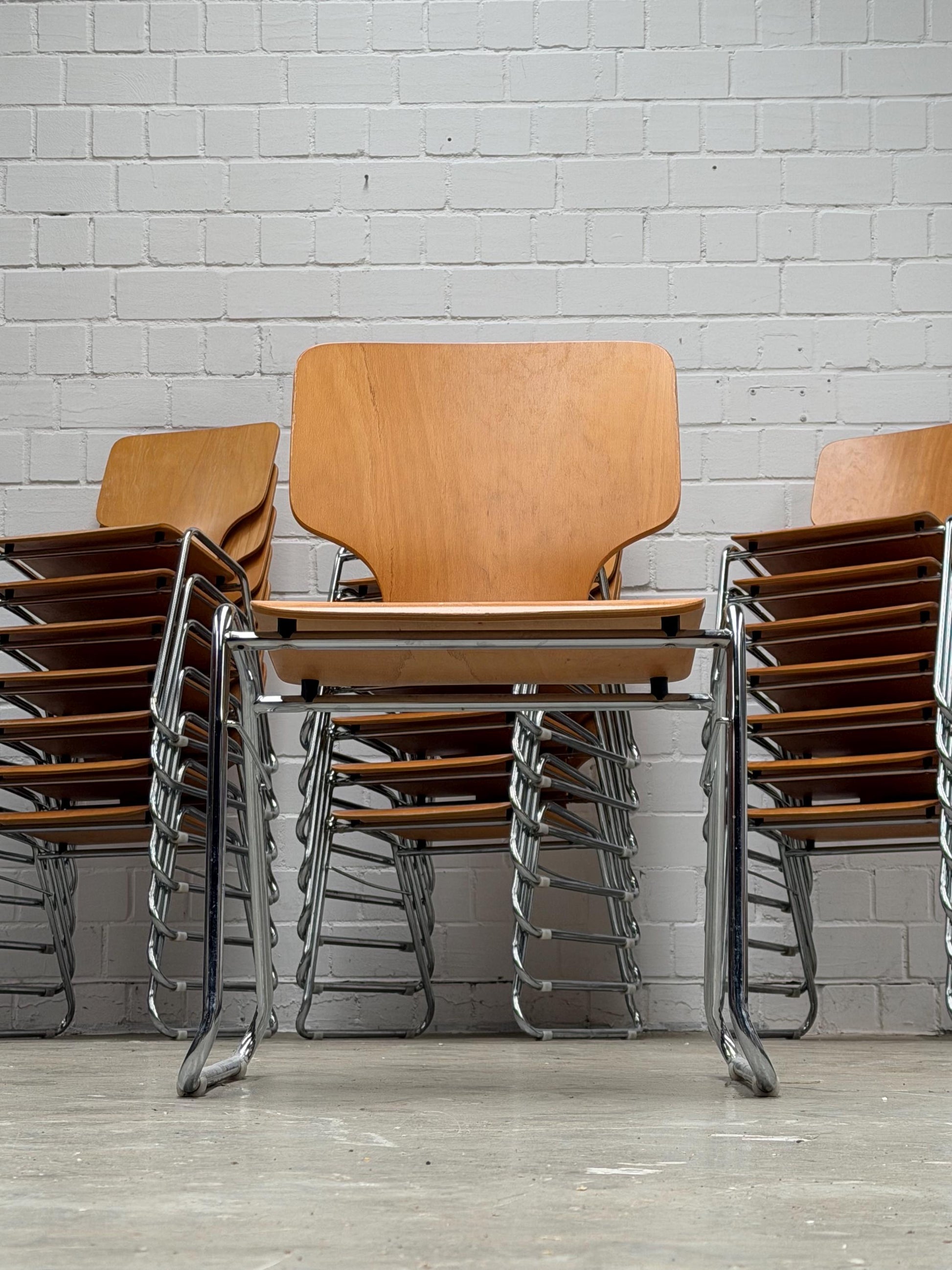 Vintage Stapelstuhl aus Bugholz und Chrom von West Germany