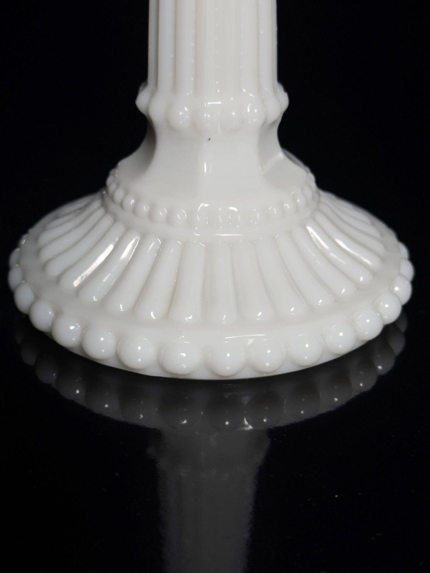 Vintage Kerzenhalter Vallérysthal Modell 3343 von Portieux 21cm Opalglas