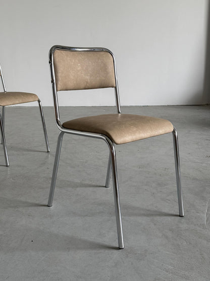 Vintage Stuhl Set von 2 im Bauhaus-Stil, italienisch, Chrom, beige Kunstleder, 1980er