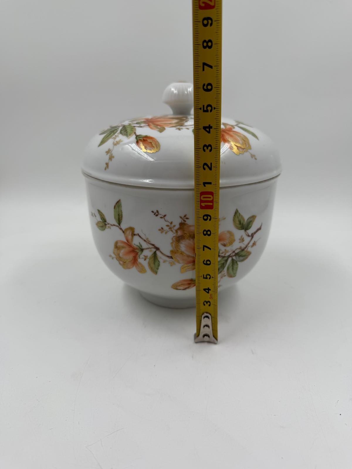 Vintage Dose mit Deckel von Kaiser, Blumenmotiv mit Golddekor, 13 cm Ø