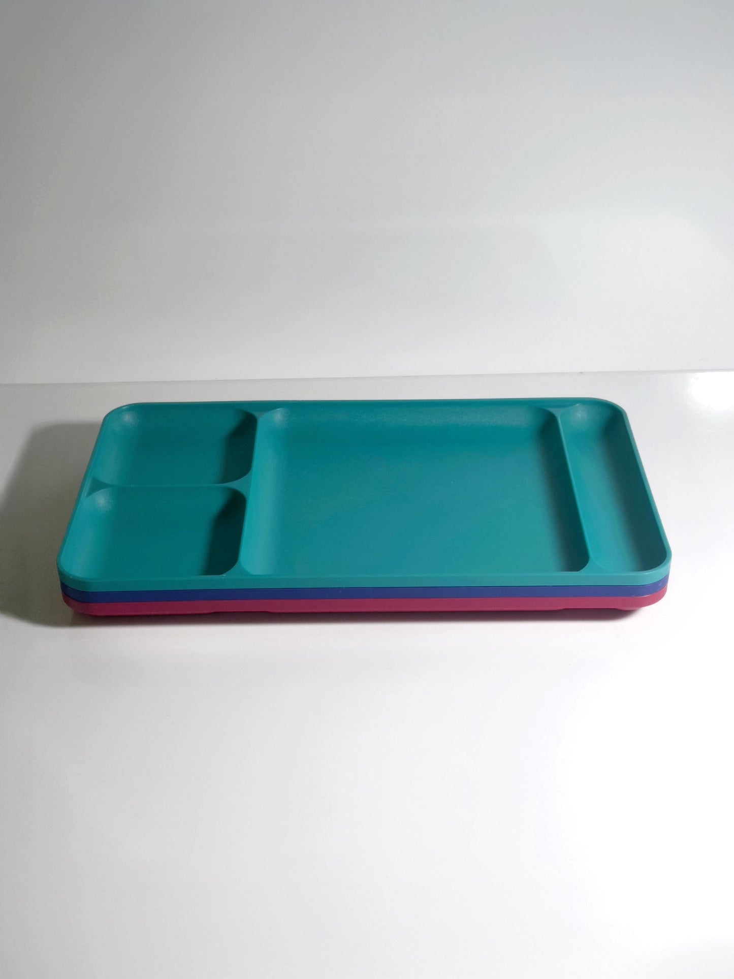 Vintage Picknickteller Tablett Set von 3 von Tupperware in ikonischen Farben
