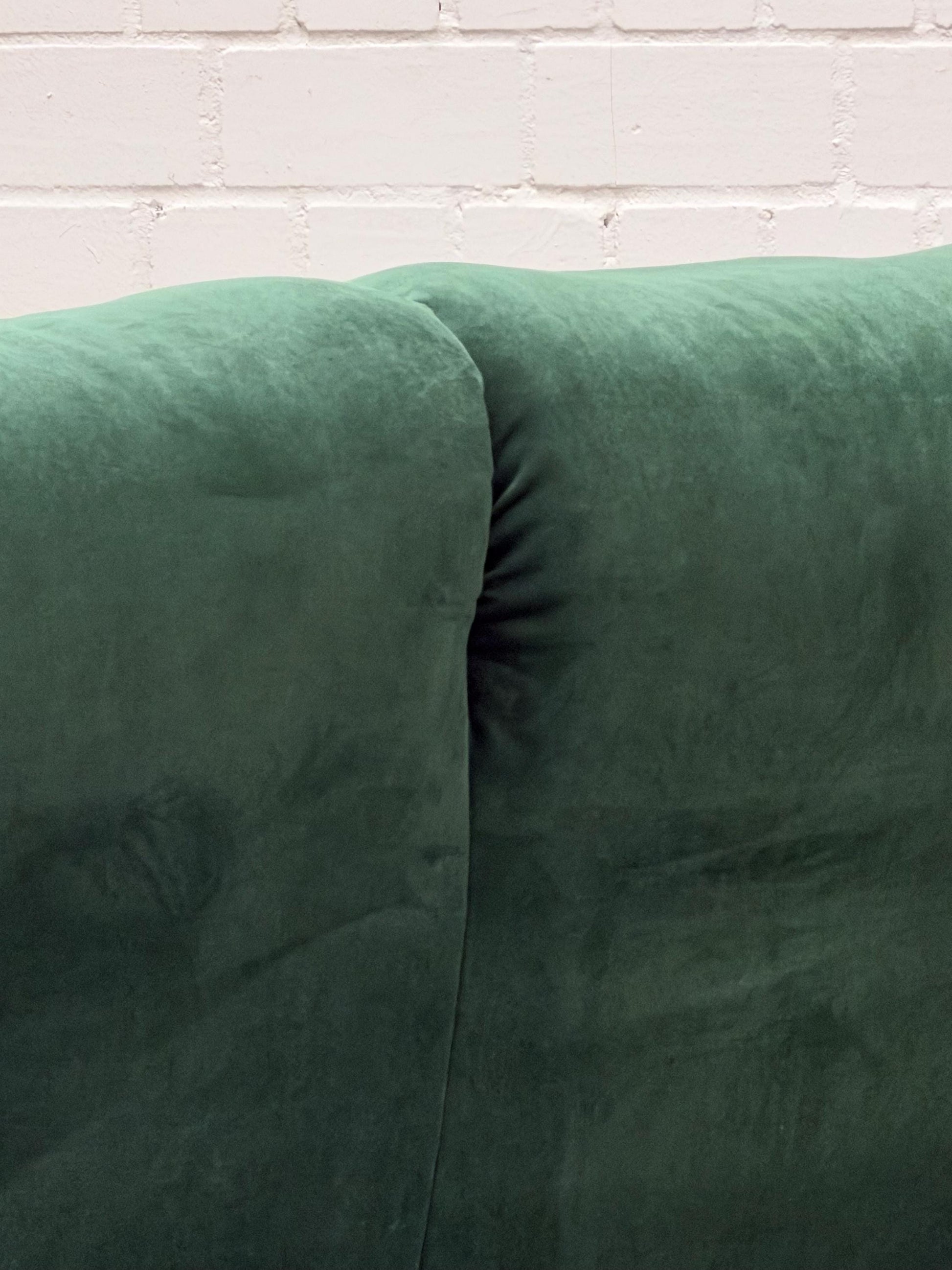 Vintage Sofa "Maralunga" von Vico Magistretti für Cassina in grünem Samt