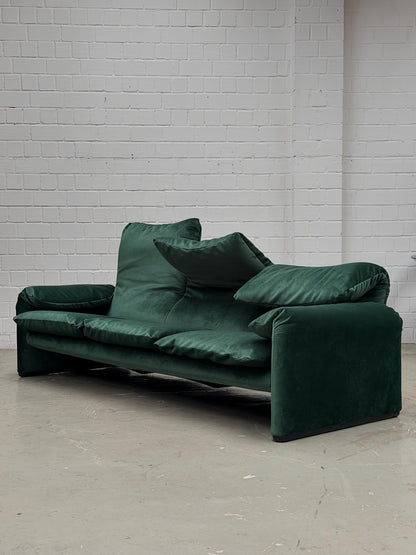 Vintage Sofa "Maralunga" von Vico Magistretti für Cassina in grünem Samt
