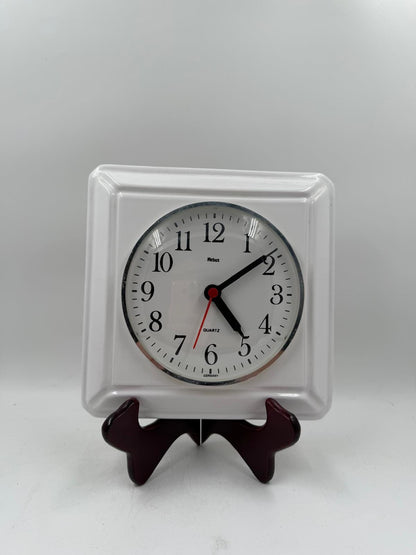 Vintage Wanduhr von Mebus für Mebus weiß schwarz rot Keramik Glas