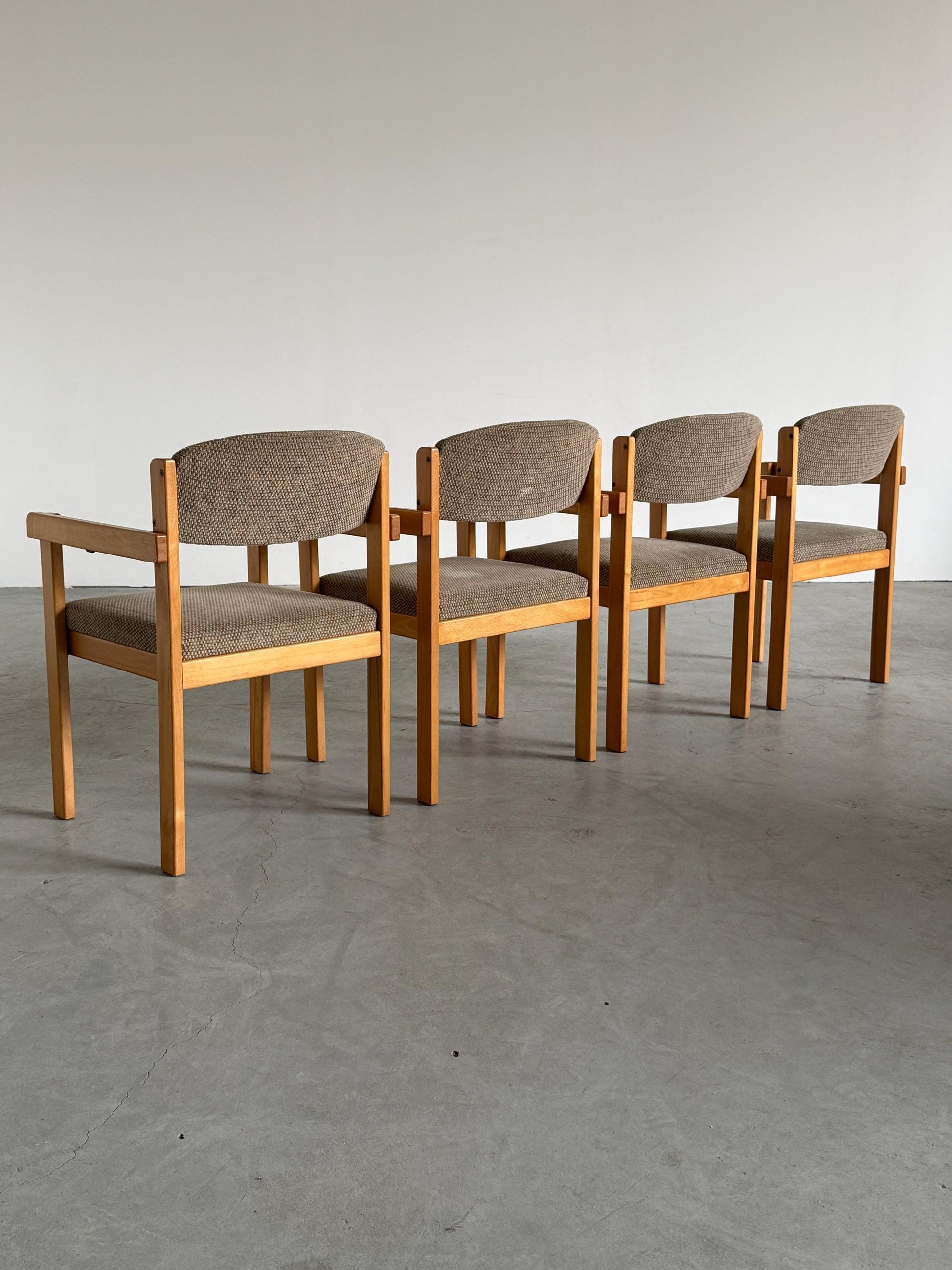 Vintage Stapelbarer Armlehnstuhl Set von 4 aus Schweden 1960er