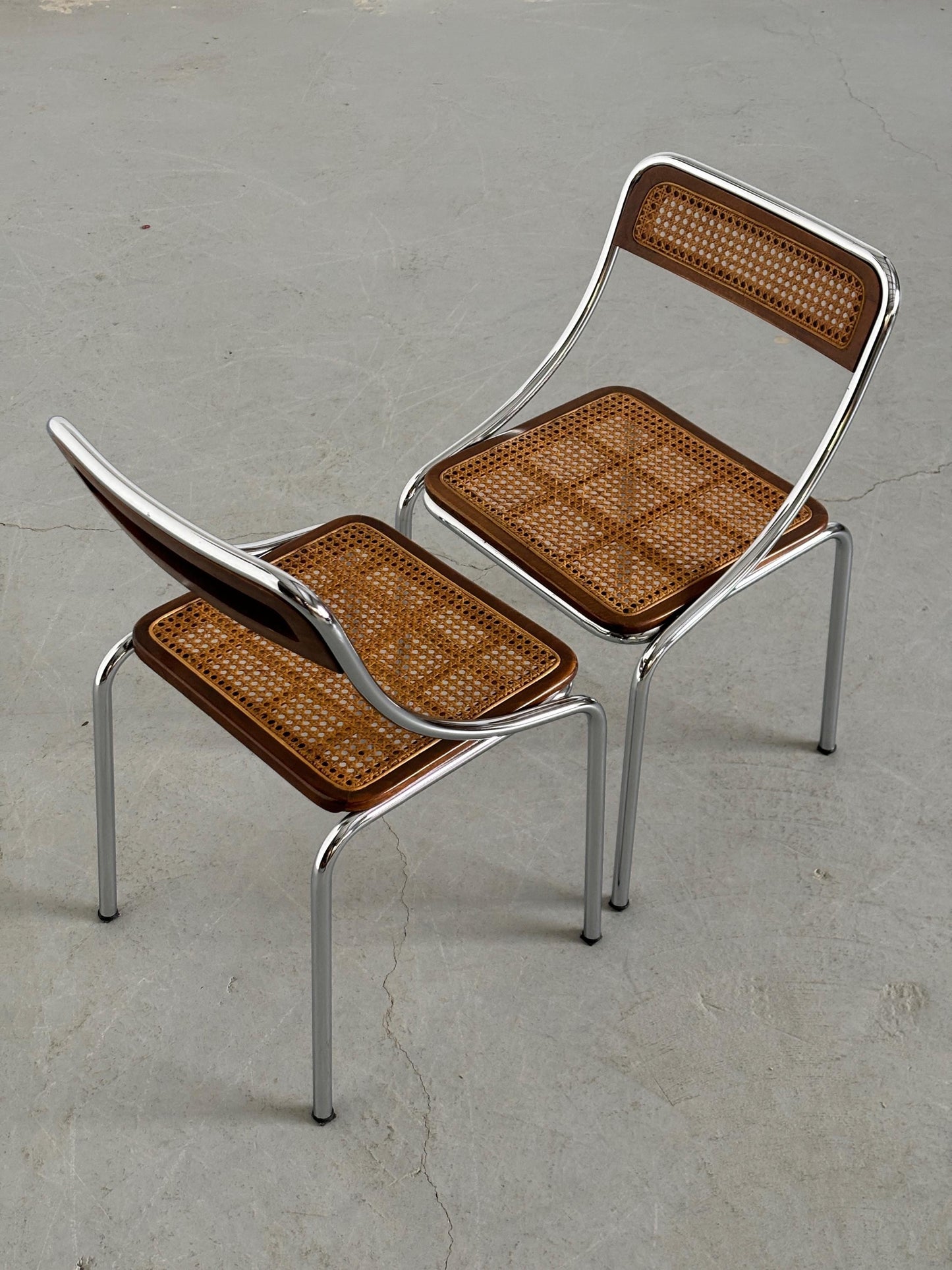 Vintage Set von 2 Esszimmerstuhl aus Holz und Geflecht und Chrom, Italien, 1970er