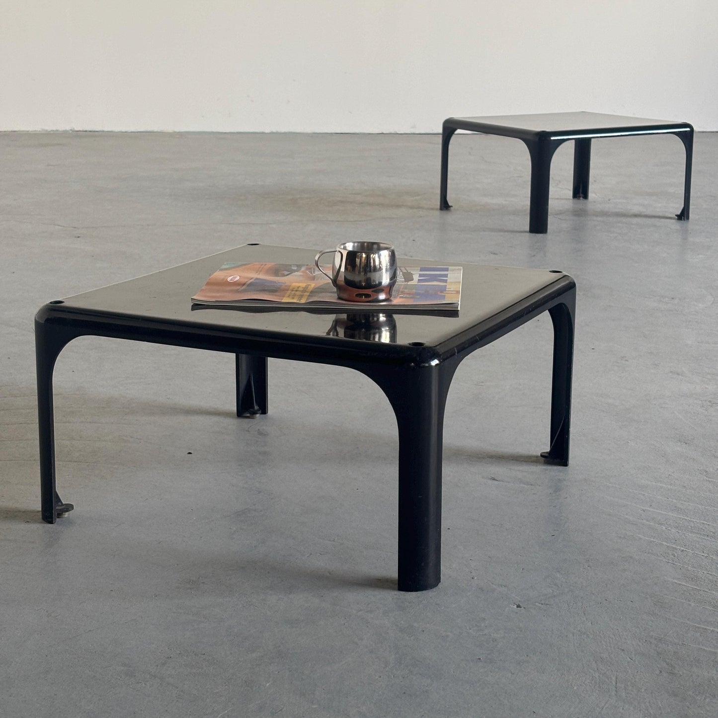 Vintage Set von 2 Beistelltisch Demetrio 45 von Vico Magistretti für Artemide Milano, schwarz