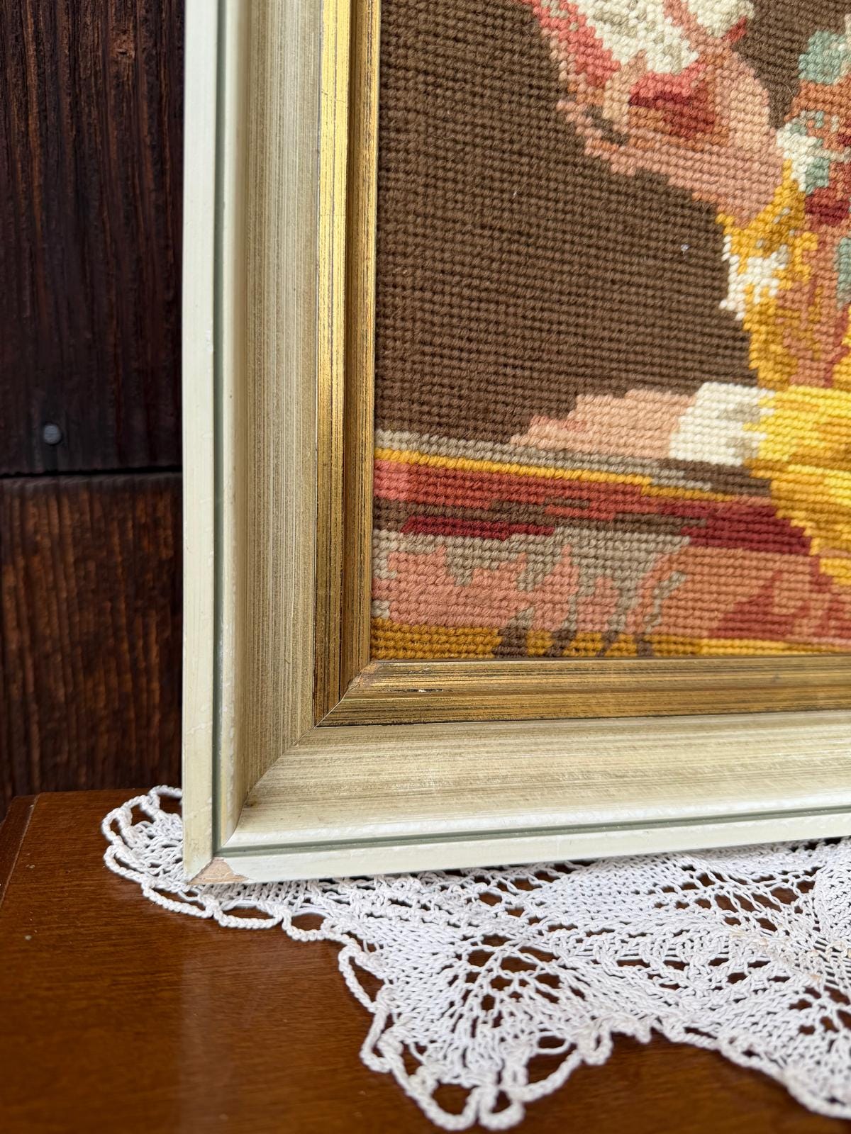 Vintage Stickbild Blumenkorb im Holzrahmen Mehrfarbig Holz natur