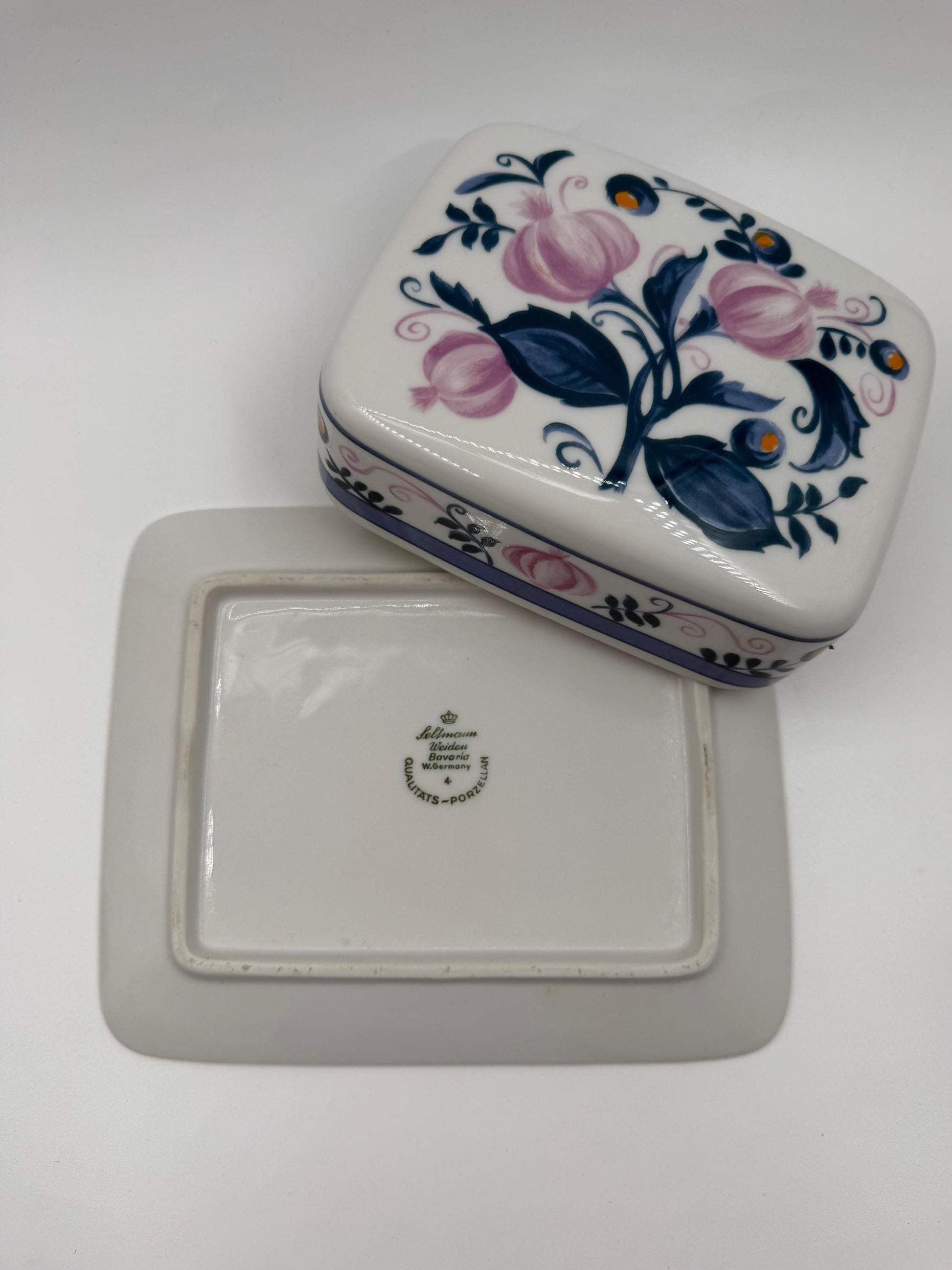 Vintage Butterdose Zwiebelmuster von Seltmann Weiden für Seltmann Weiden rare Farbvariante Rosa Blau