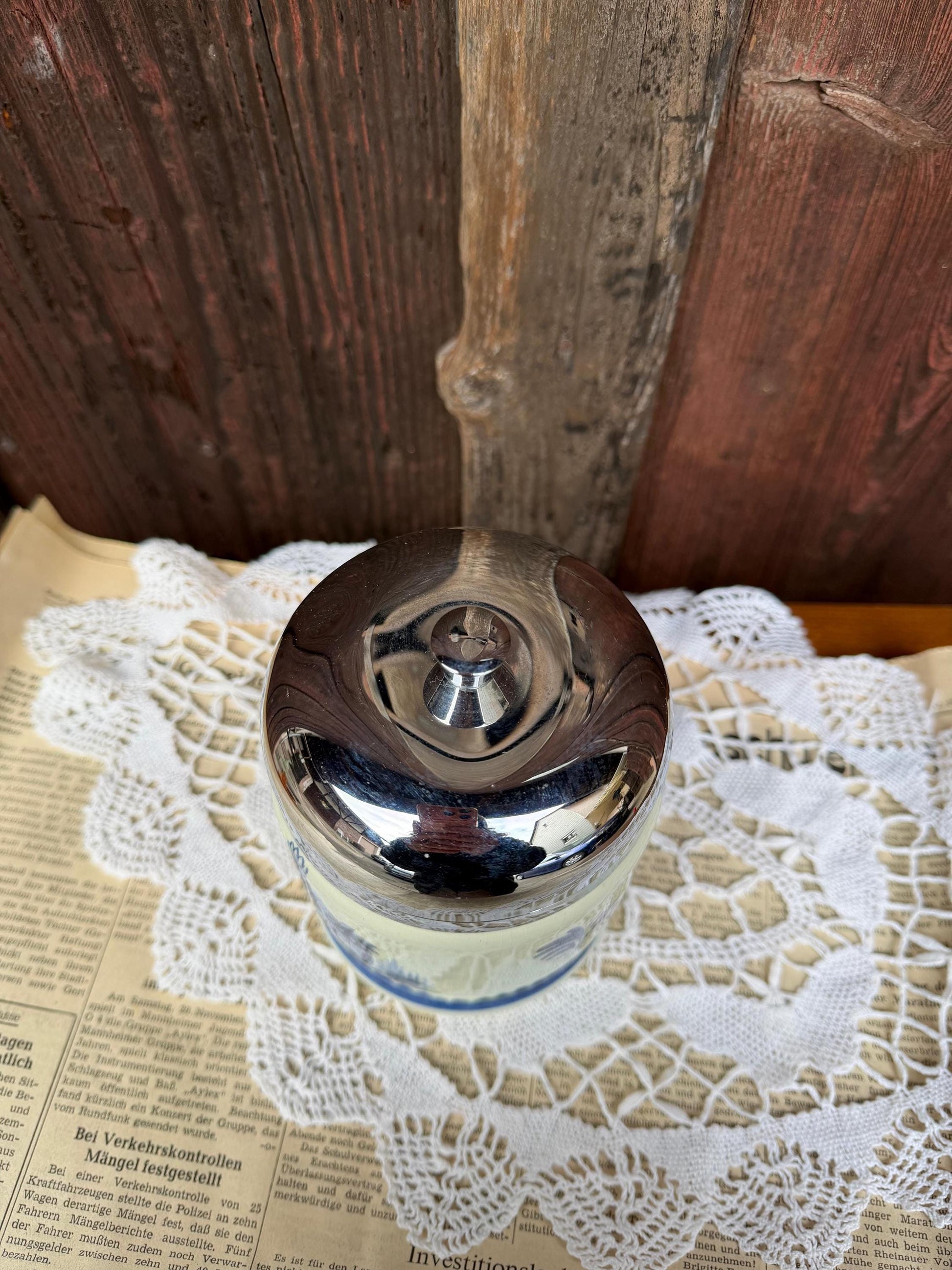 Vintage Servieraccessoire Keramikdose Delft Windmühle Blau Weiß Metall mit Metalldeckel