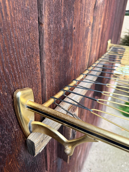 Vintage Wandregal Gold Schwarz Metall mit Schnur-Bespannung