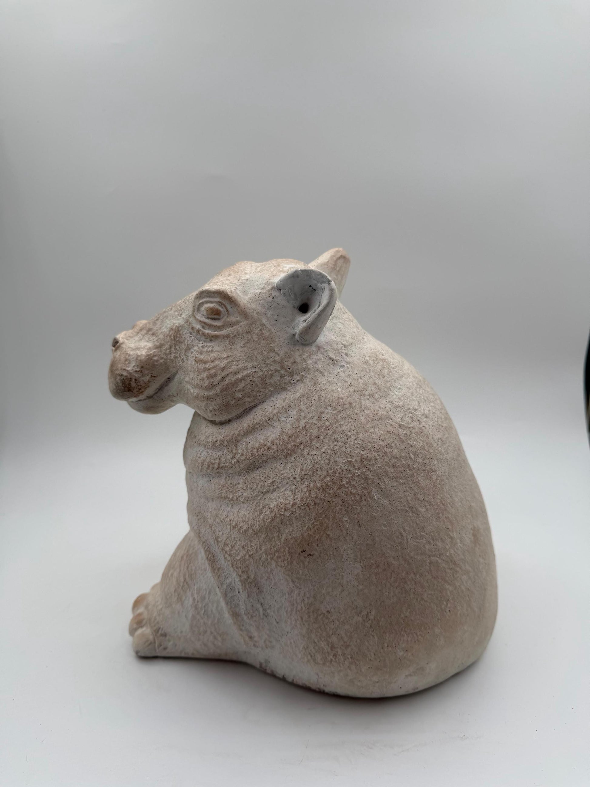 Vintage Skulptur Hippo von Paul Bellardo für Austin Productions grau erdig