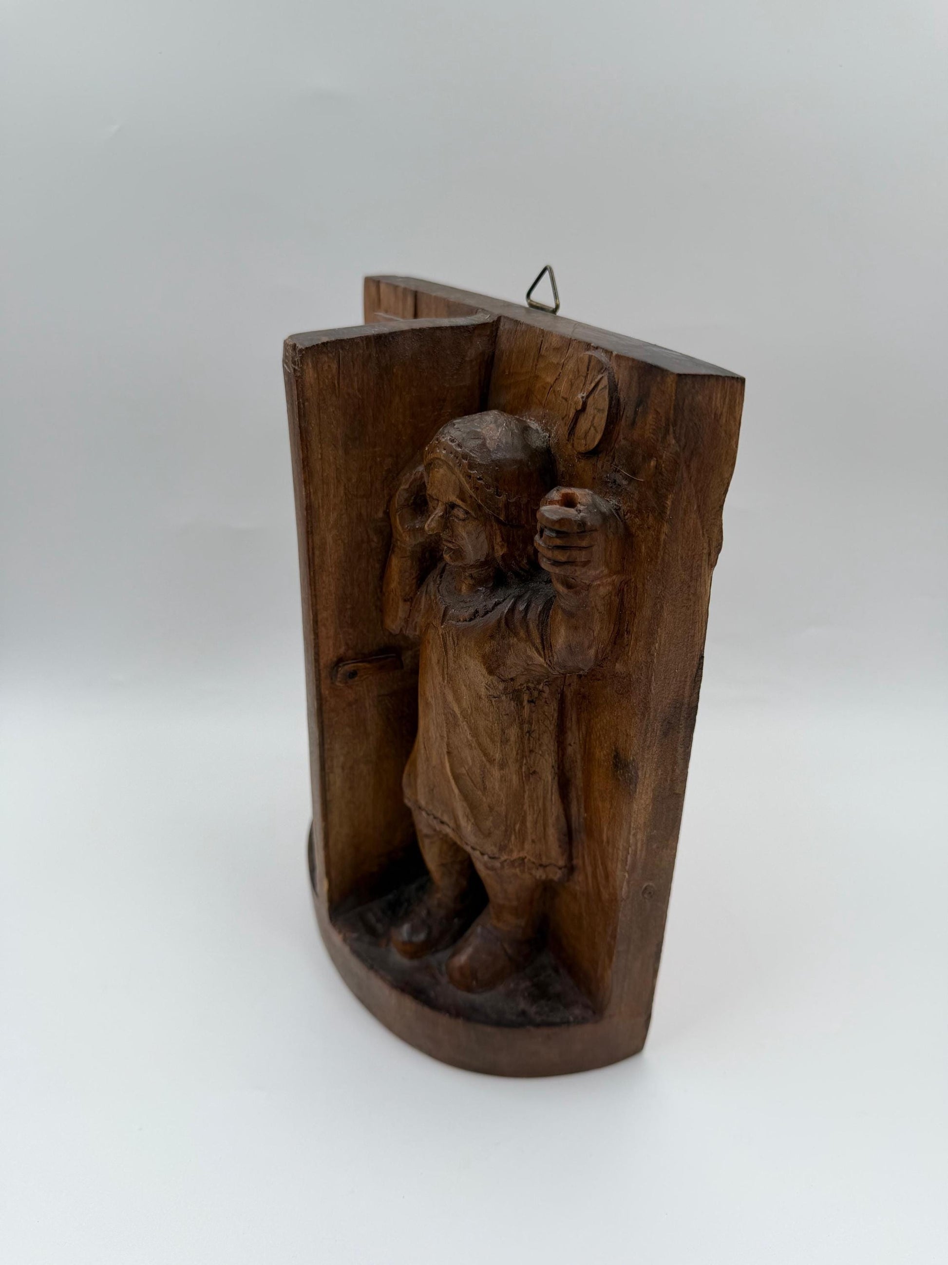 Vintage Wandrelief Holz-Schnitzbild handgefertigt figürliche Szene mit 2 Personen