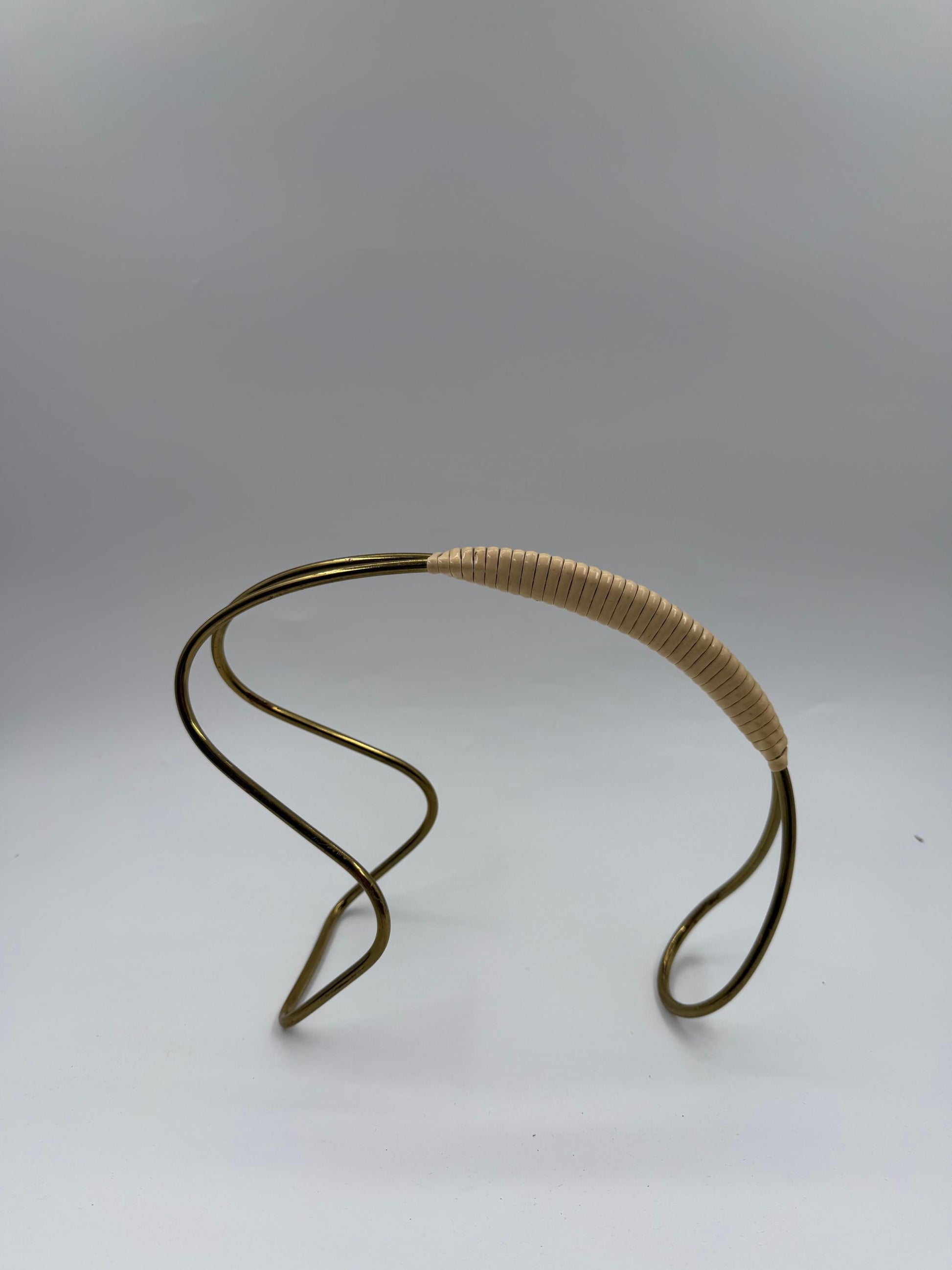 Vintage Flaschenhalter Gold-Creme Dekoration Metall und Kunststoff