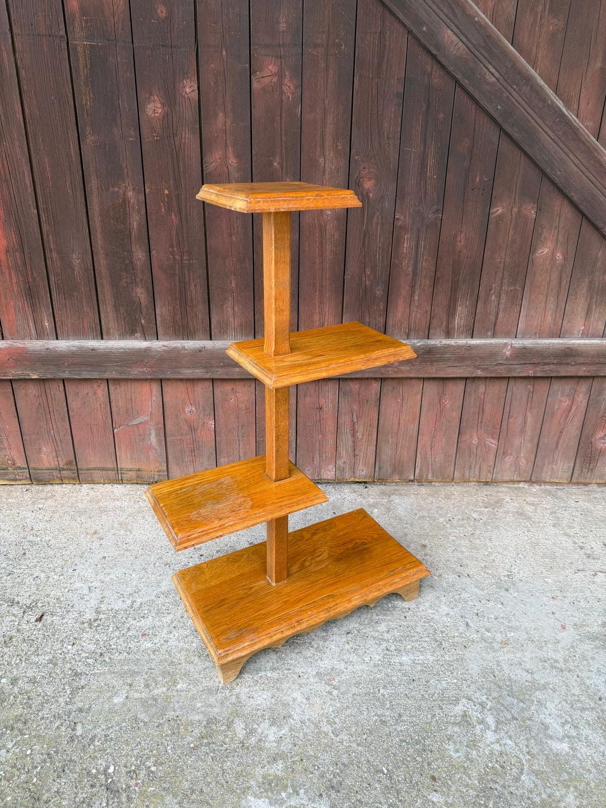 Vintage Blumenbank mittel bis dunkel Massivholz