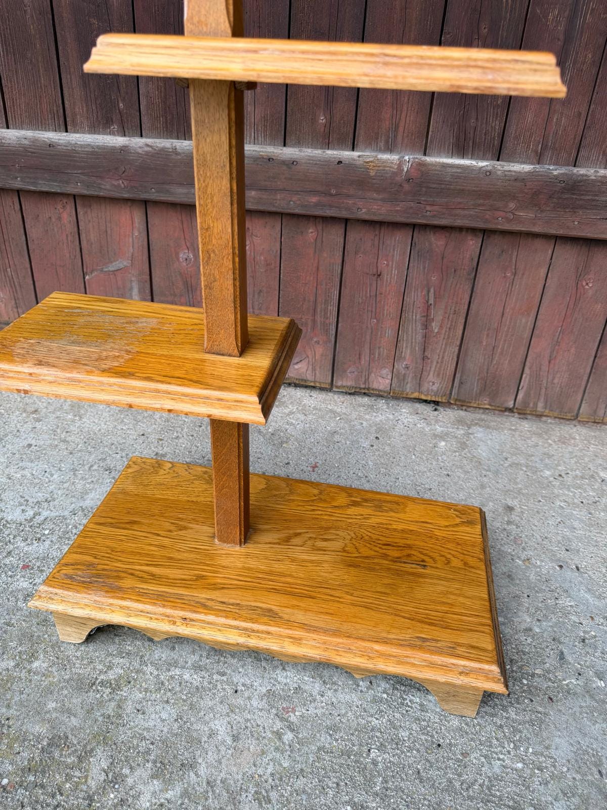 Vintage Blumenbank mittel bis dunkel Massivholz