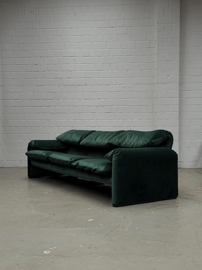 Vintage Sofa Maralunga 675 von Vico Magistretti für Cassina grün Samt 3-Sitzer