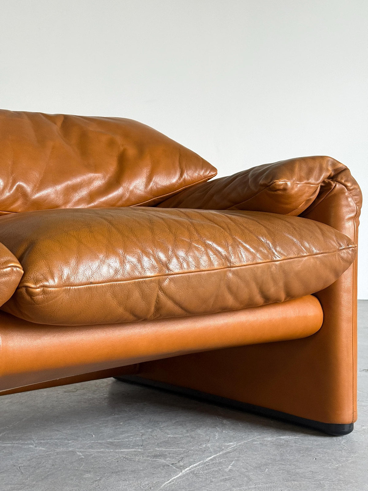 Vintage Sofa Maralunga von Vico Magistretti für Cassina cognacbraun Leder