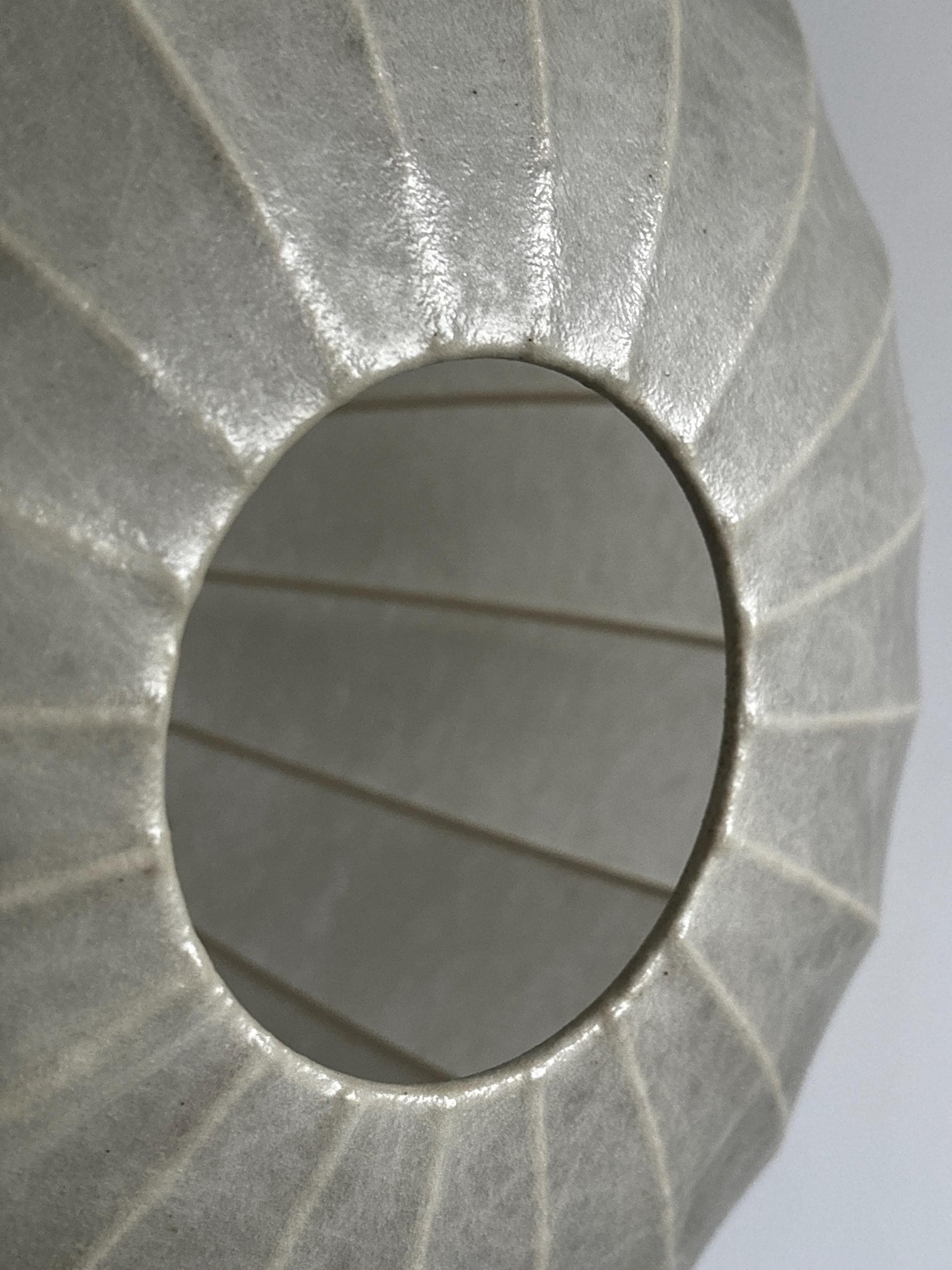 Vintage Pendelleuchte im Stil von Achille Castiglioni cremeweiß warmweiß Harz