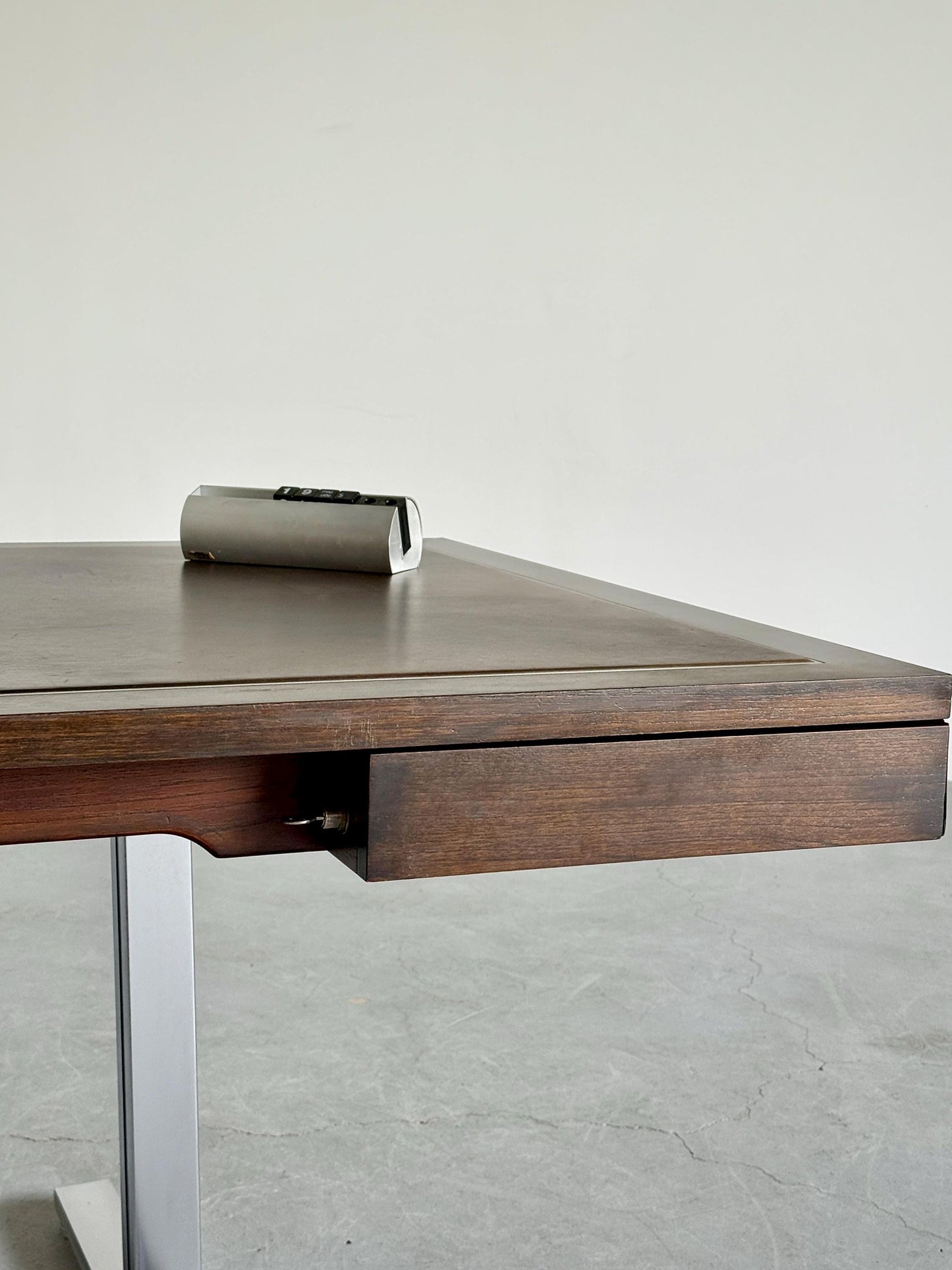 Vintage Schreibtisch für Walter Knoll Teak Leder Stahl