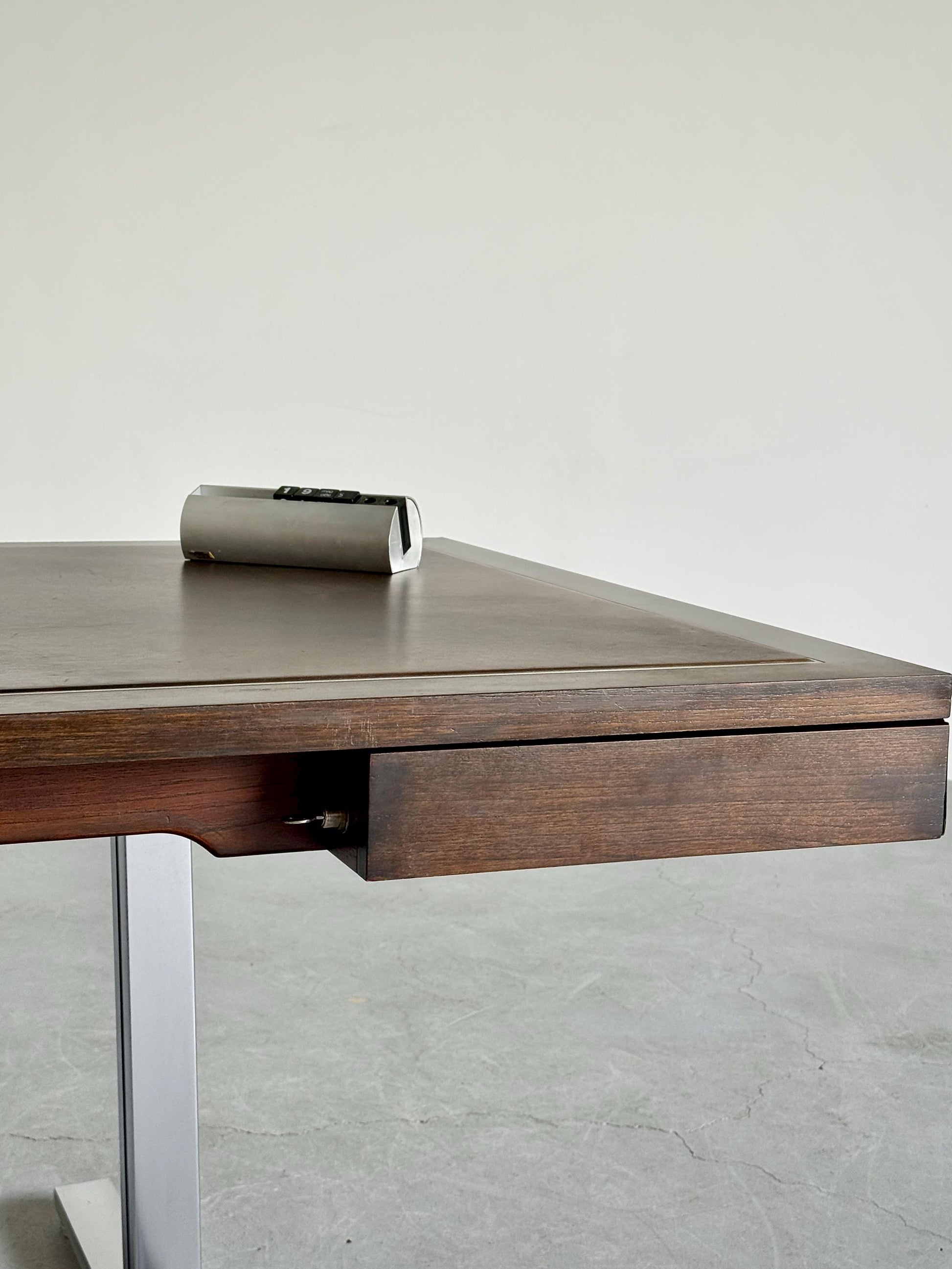 Vintage Schreibtisch für Walter Knoll Teak Leder Stahl