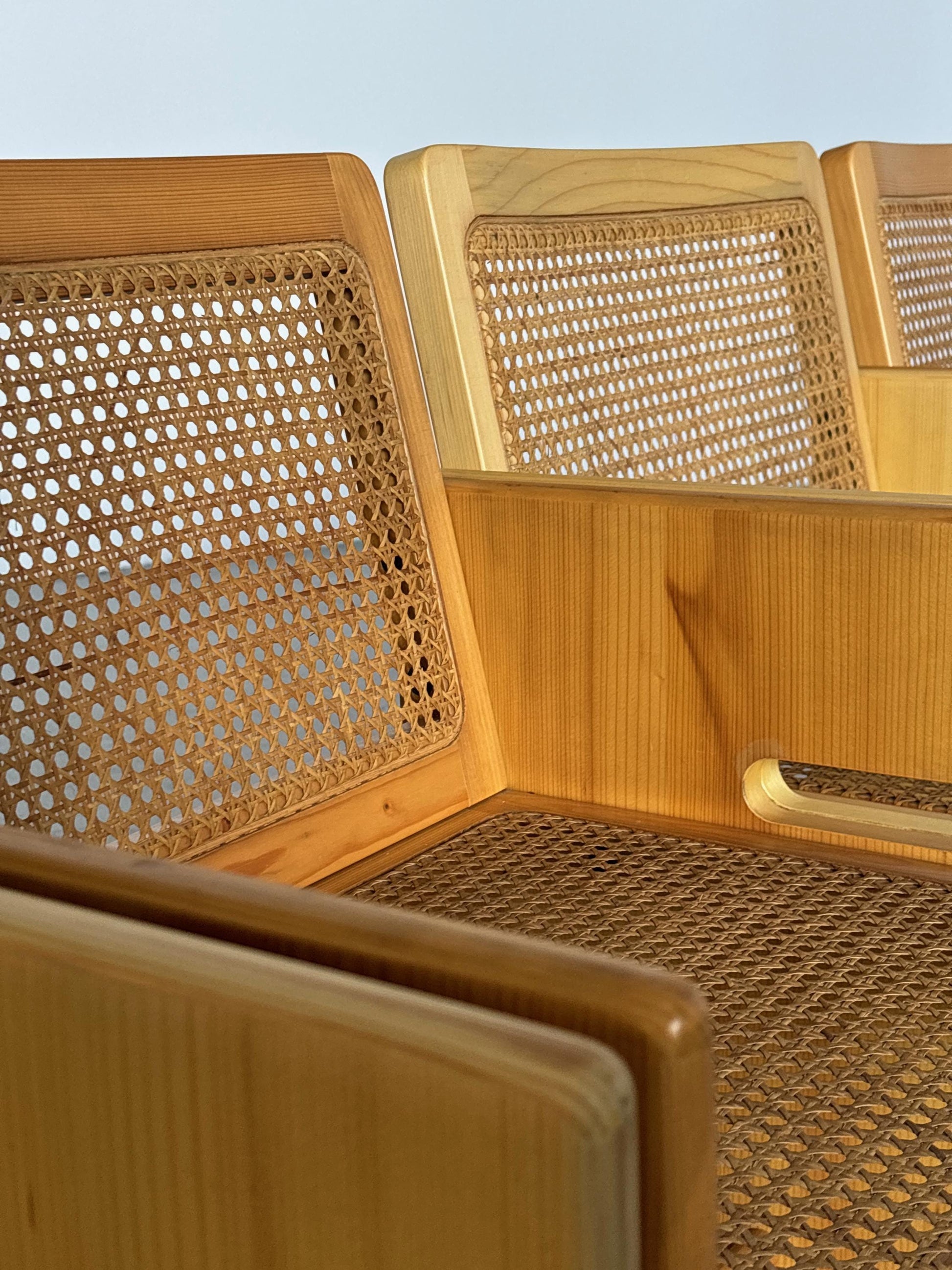 Vintage Sessel Kiefer und Rohrgeflecht naturfarben helles Naturholz