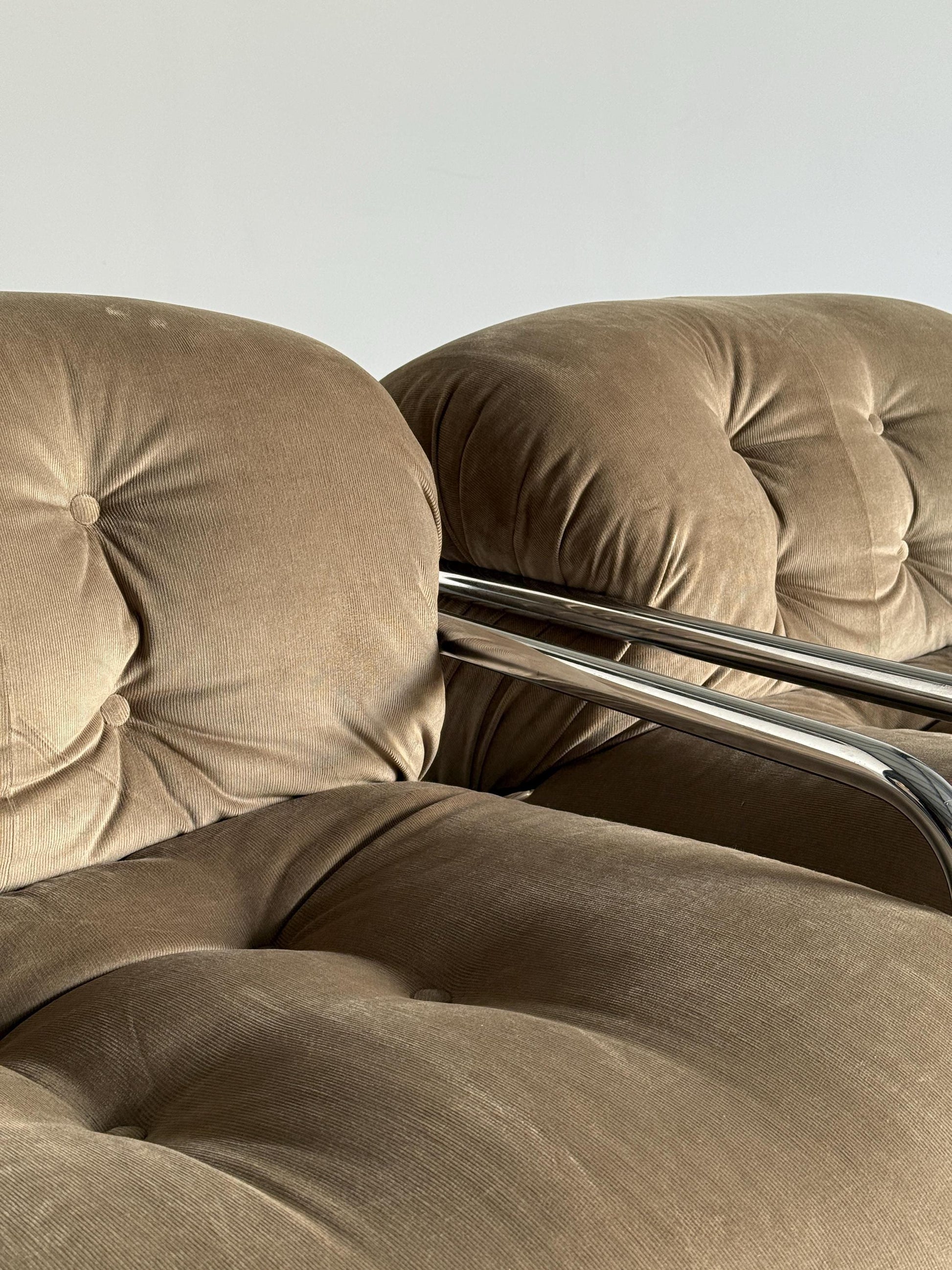 Vintage Set von 2 Sessel von Mario Sabot camel hellbraun verchromt