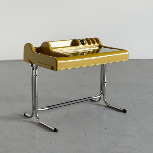 Vintage Schreibtisch Orix von Vittorio Parigi und Nani Prina für Molteni und Co Senfgelb