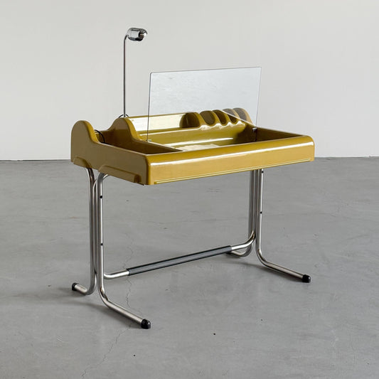 Vintage Schreibtisch Orix von Vittorio Parigi und Nani Prina für Molteni und Co Senfgelb