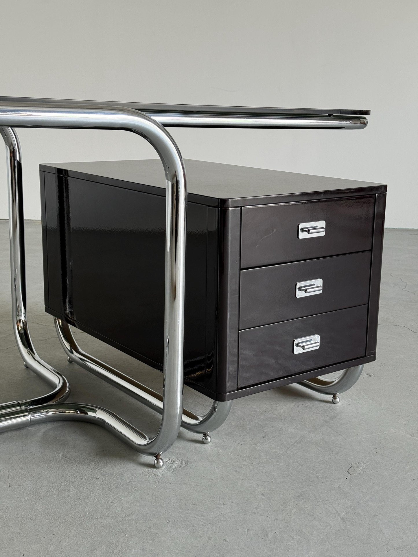 Vintage Bauhaus Schreibtisch Chrom Rauchglas Schwarz Lackholz Vintage Büromöbel